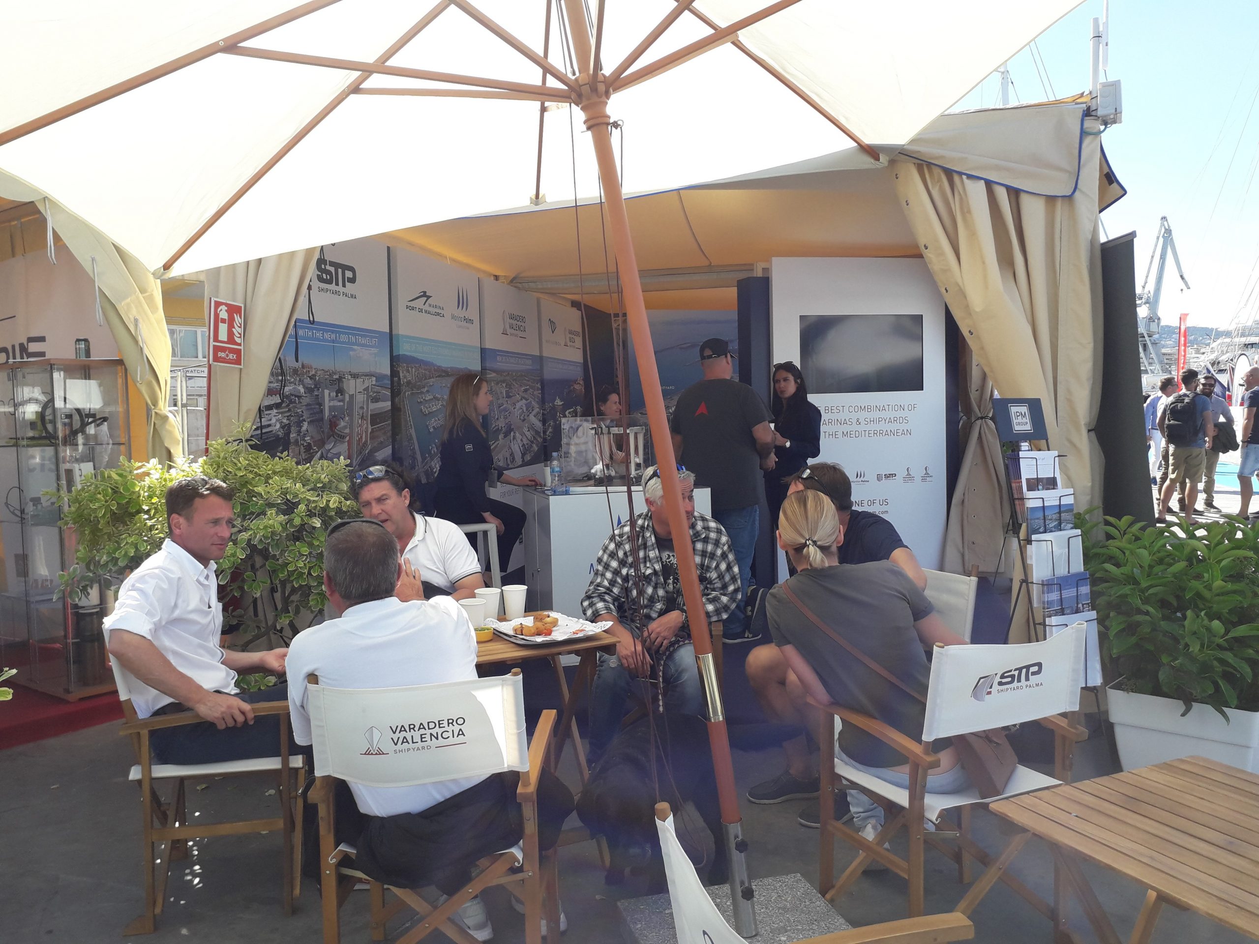 Marina Ibiza Palma Superyacht Show bar